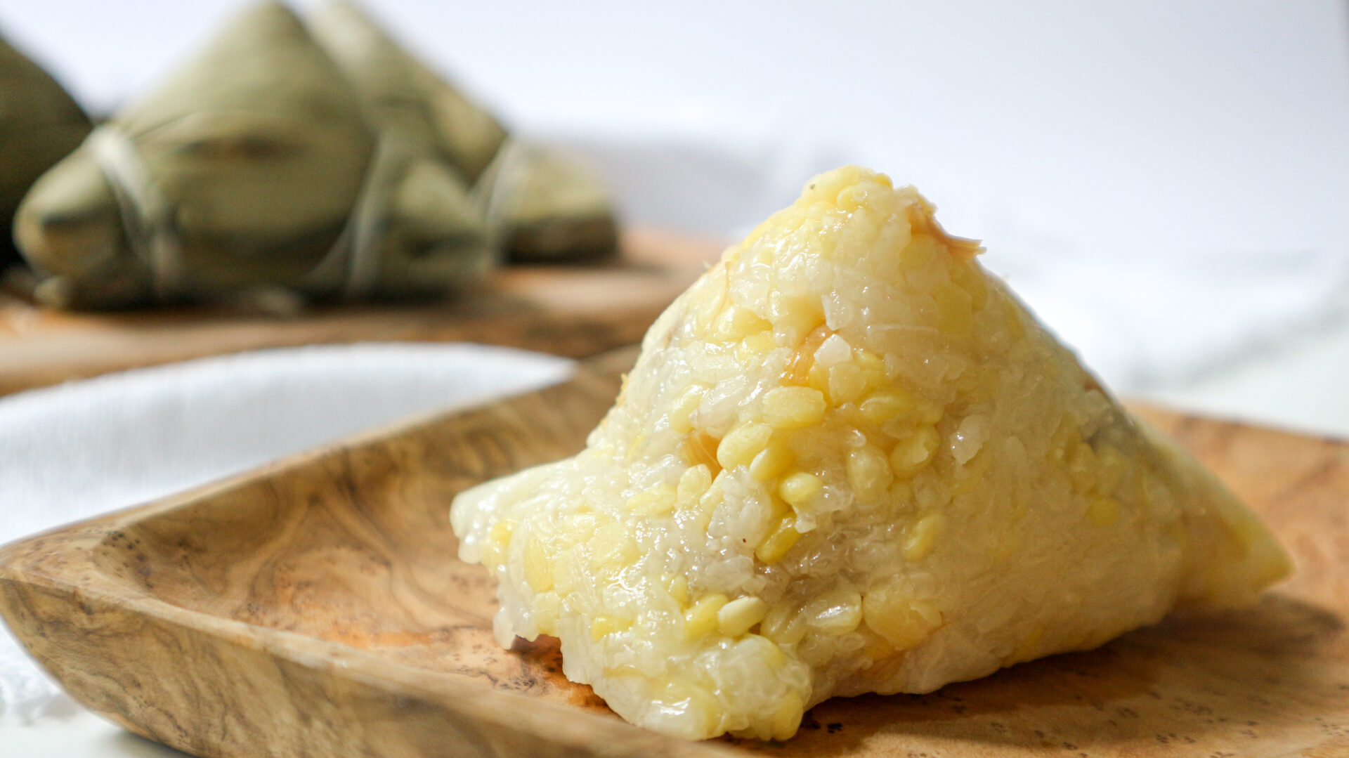 Sticky Rice Dumpling (Cantonese Zongzi with mung bean) 綠豆鹹肉糉 namethedish
